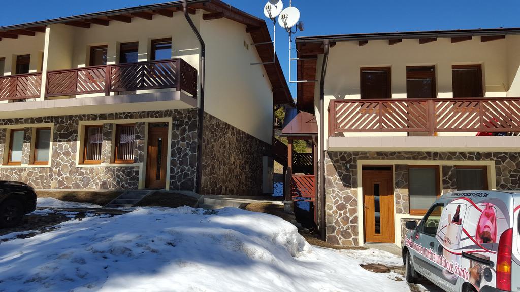 Apartments Michalka - Ap. Dom Skalka โดโนวาลี ภายนอก รูปภาพ