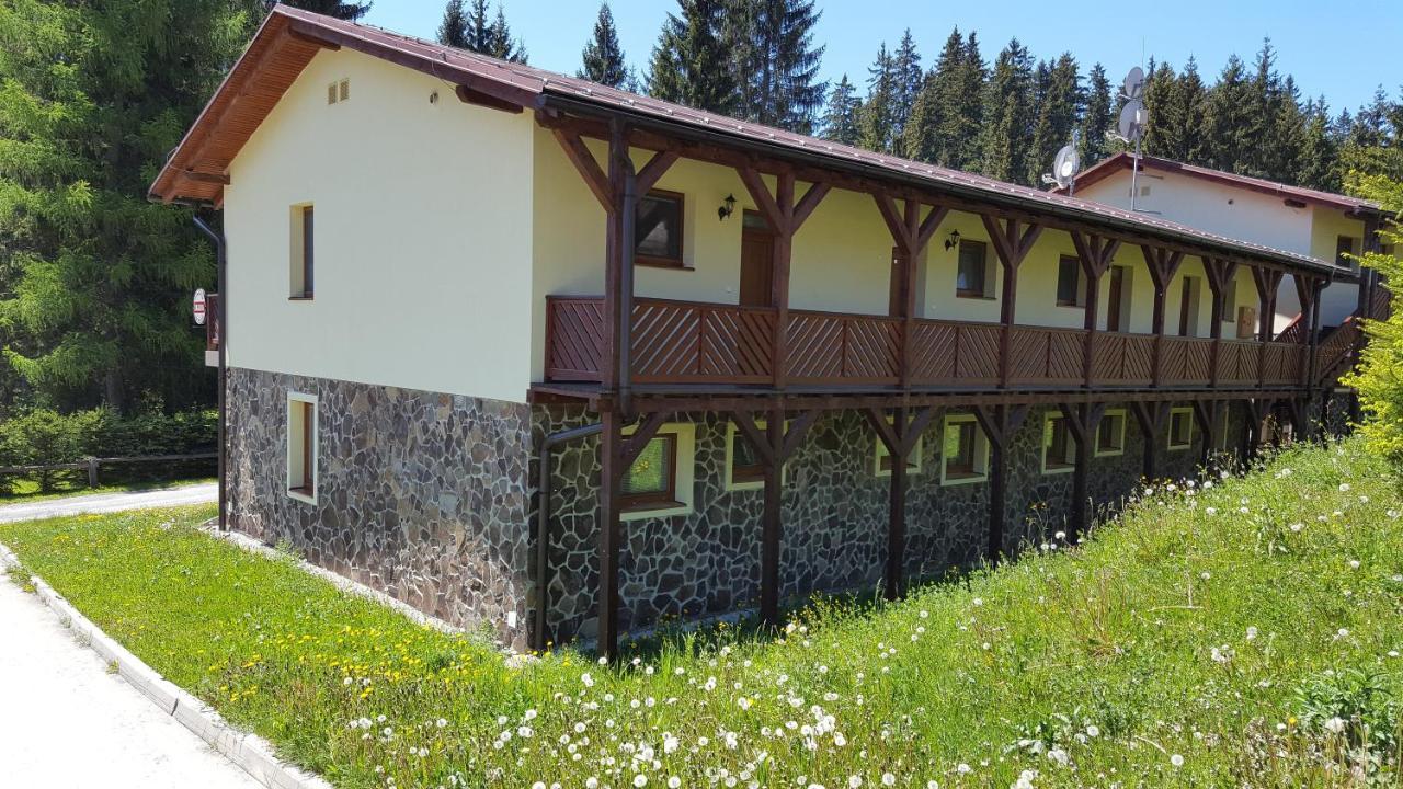Apartments Michalka - Ap. Dom Skalka โดโนวาลี ภายนอก รูปภาพ